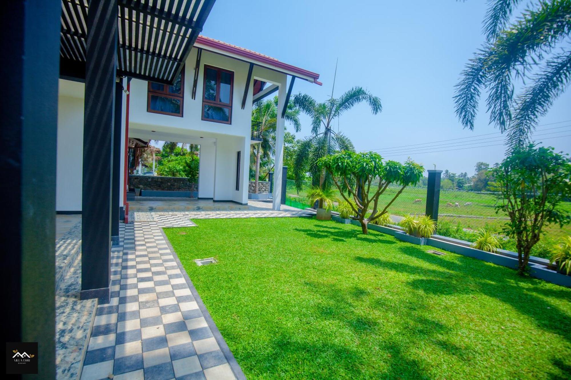 Sri Lanka Villa Dsr , Wennappuwa Exterior photo